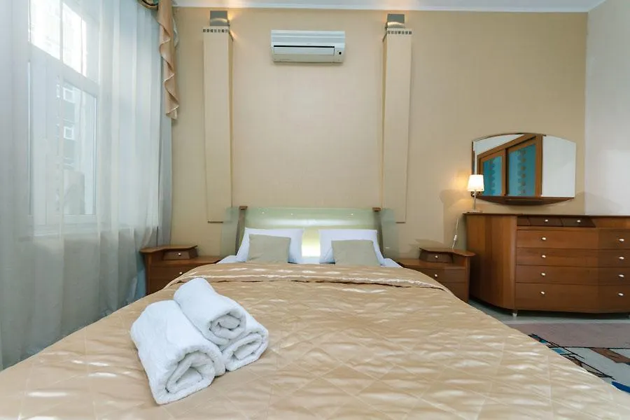Apartment Malaya Zhitomirskaya 3 Kyjev Ukrajina